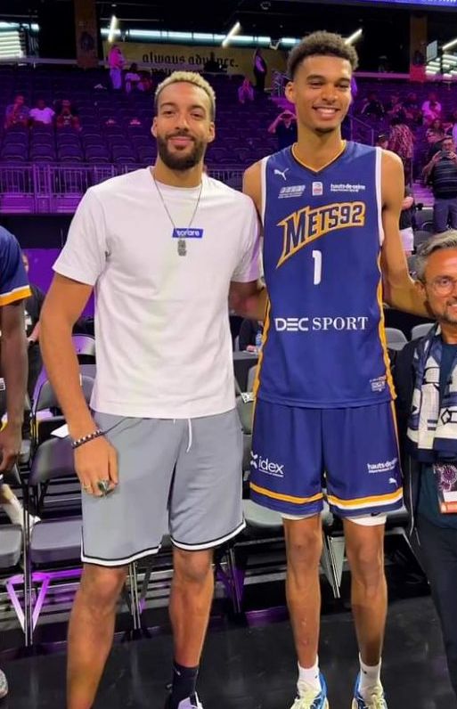 NG体育-巡回赛巅峰对决！西城独角兽队爆冷齐鲁鲨队队，摩托车赛赛场再起波澜；新人首发惊艳的简单介绍