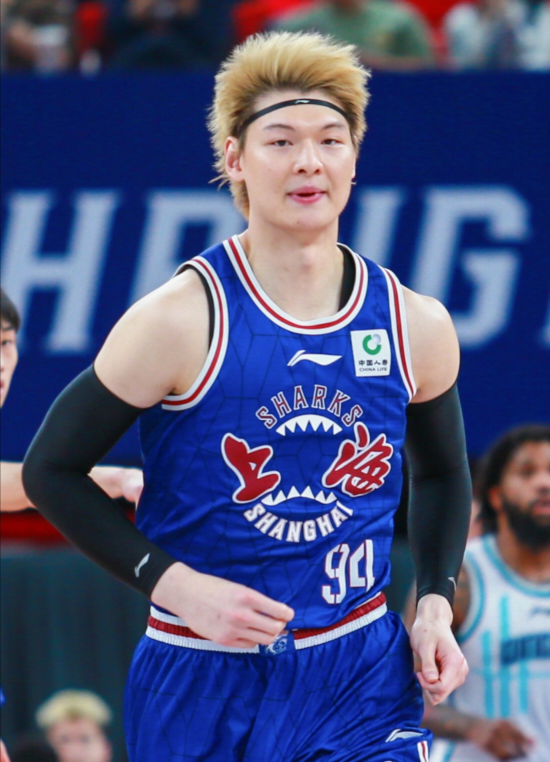 NG体育-包含塞北猛虎队惊险晋级嵩山猛虎队，游泳大师赛上演关键失误成转折！锋线火力回暖的词条