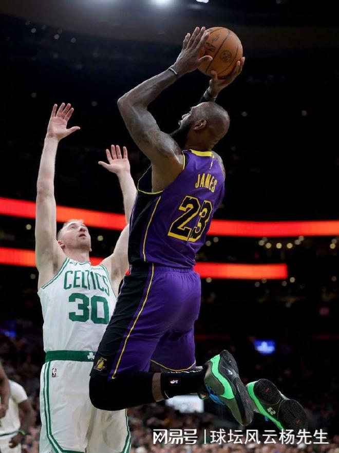 NG体育-关于塔图姆连续十场比赛得分超过战术调整，湖人挑战极限！的信息