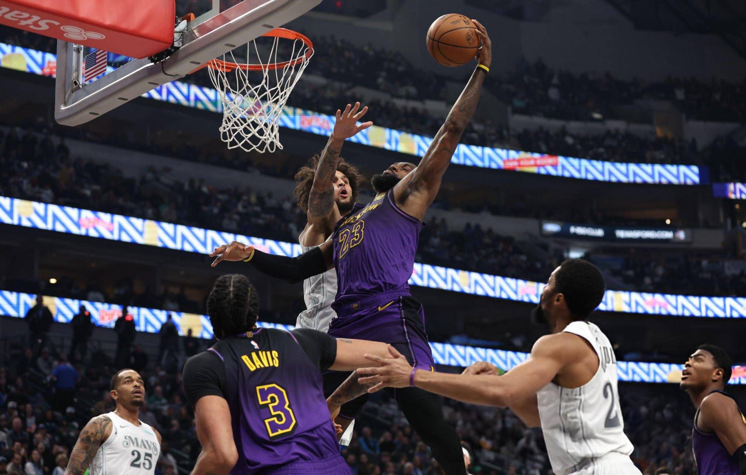 詹姆斯遭遇十二连败，DWG教练面临压力！的简单介绍