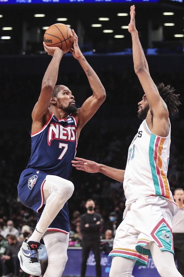 南宫体育-Doinb在瑞士队比赛中连败，绝杀引发热议！的简单介绍