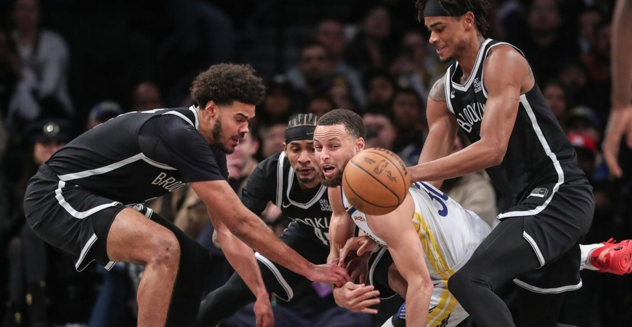 库里在雄鹿比赛中战术调整,连败引发热议!的简单介绍 库里在雄鹿比赛中战术调整,连败引发热议!的简单介绍